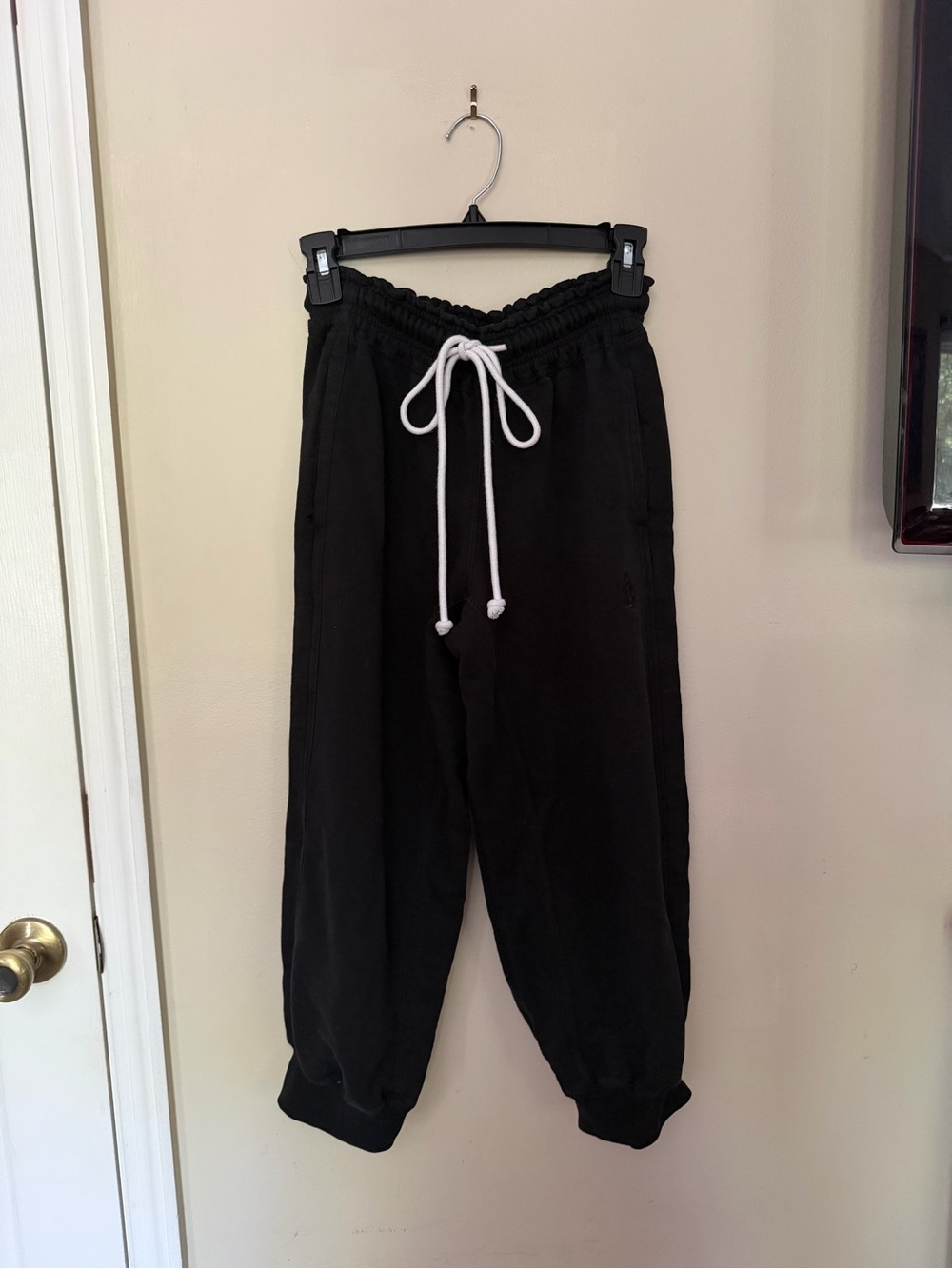 FP Movement by Free People Black Cropped Drawstring Track Pants size XS